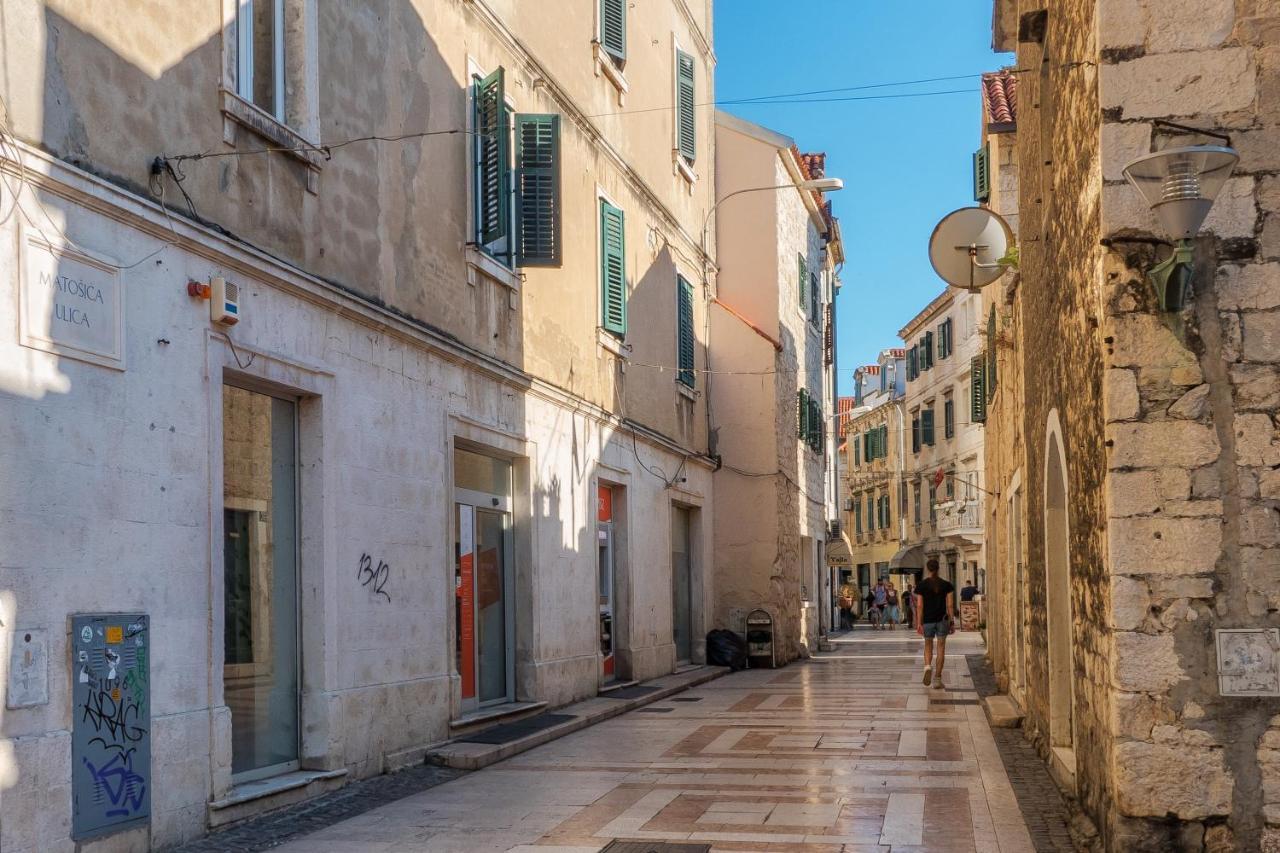 Apartment Queen Teuta In The Heart Of Split Historical Heritage Eksteriør billede